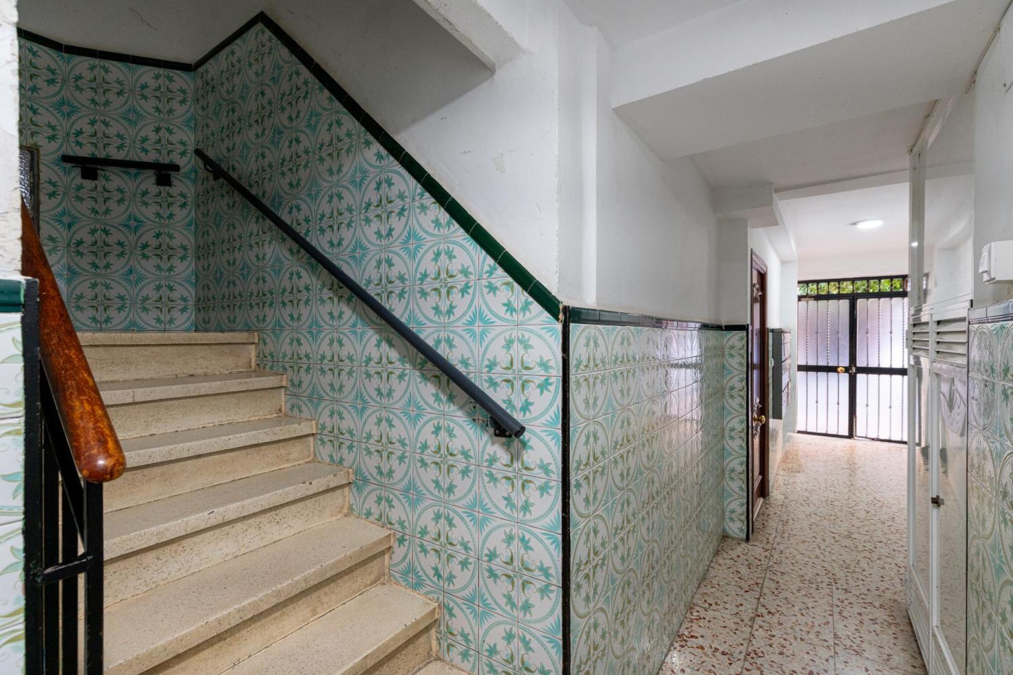 Piso Elegante Y Nuevo De 3 Habitaciones Y 2 Banos Sevilla Exteriör bild