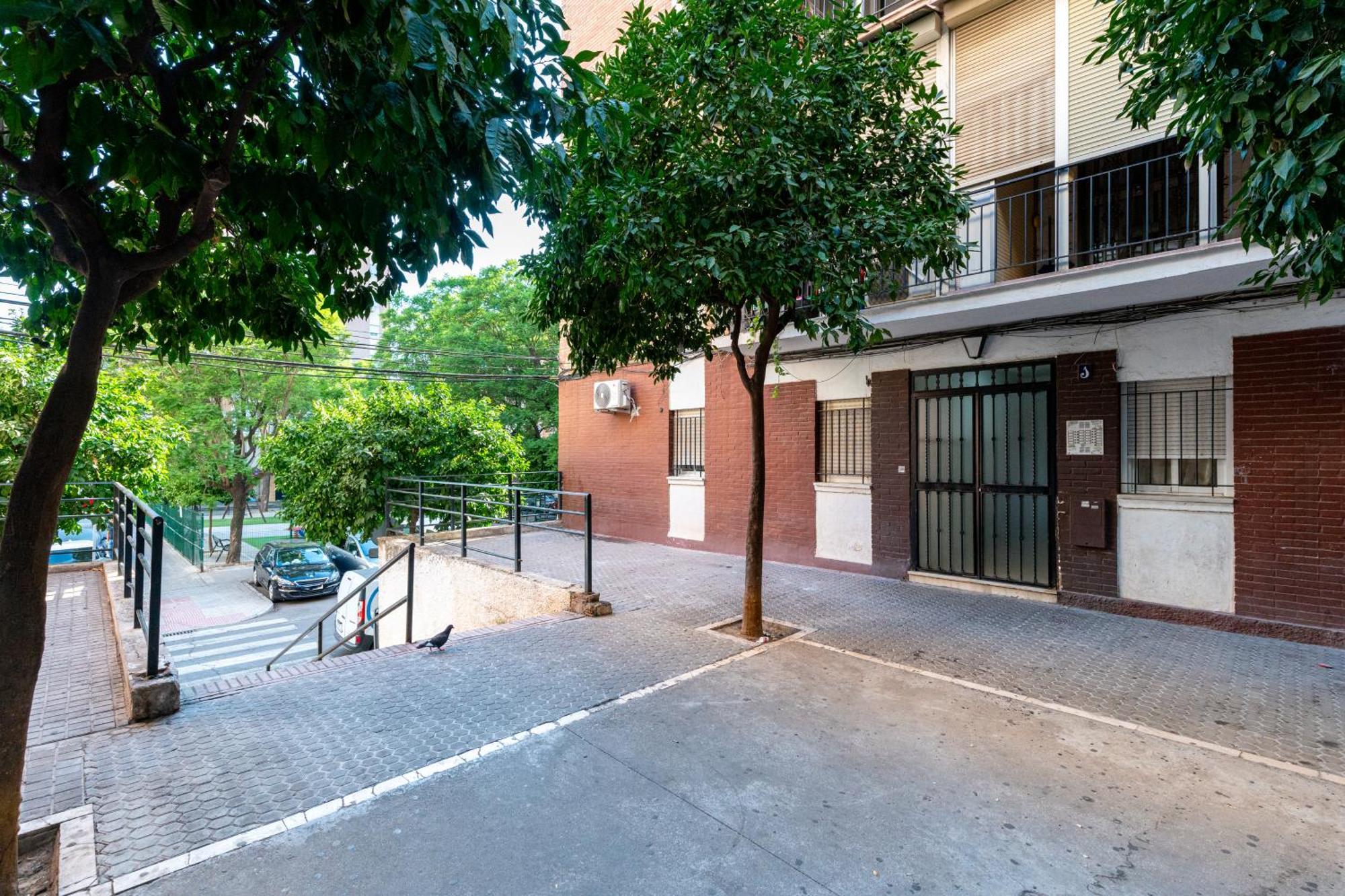 Piso Elegante Y Nuevo De 3 Habitaciones Y 2 Banos Sevilla Exteriör bild