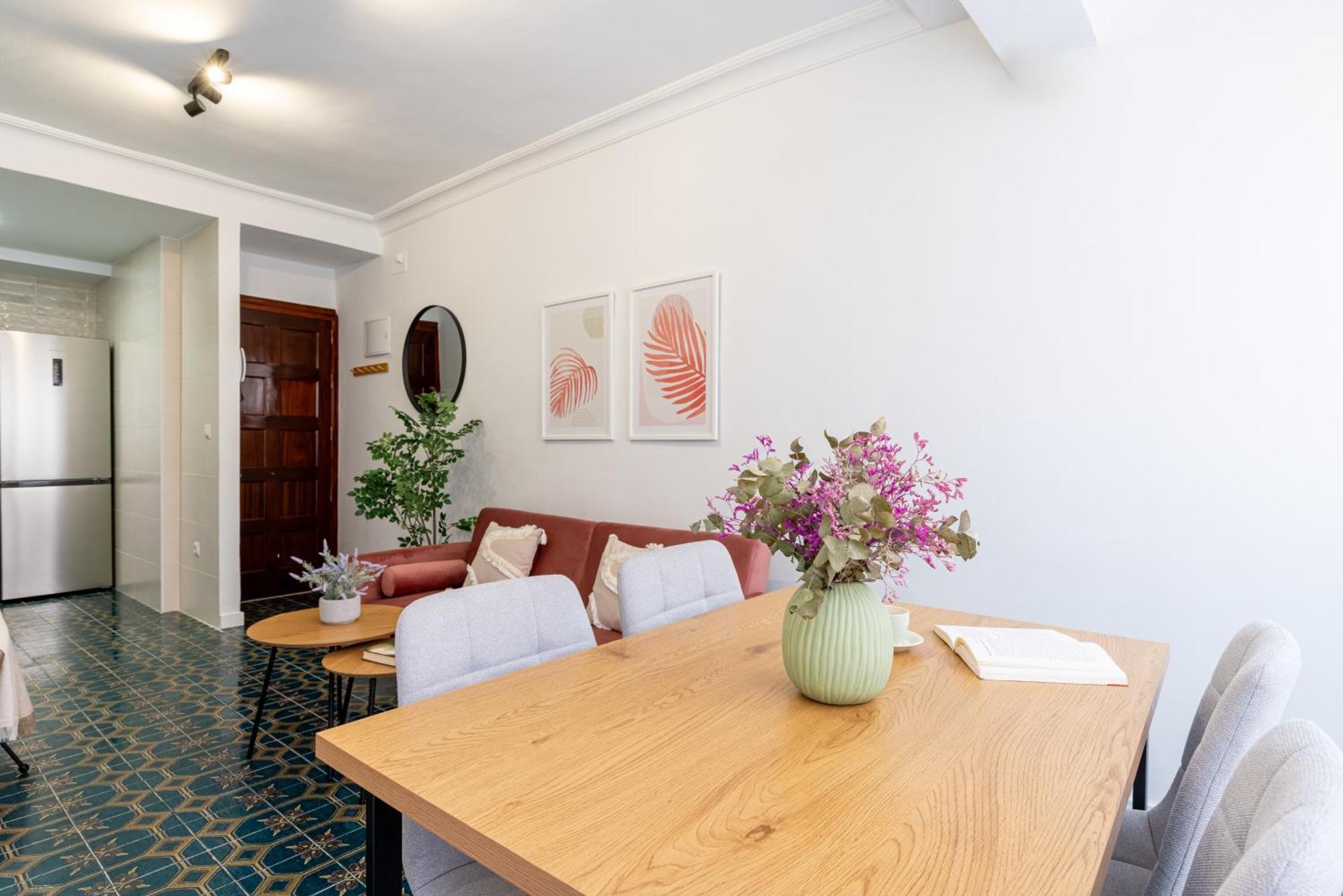 Piso Elegante Y Nuevo De 3 Habitaciones Y 2 Banos Sevilla Exteriör bild