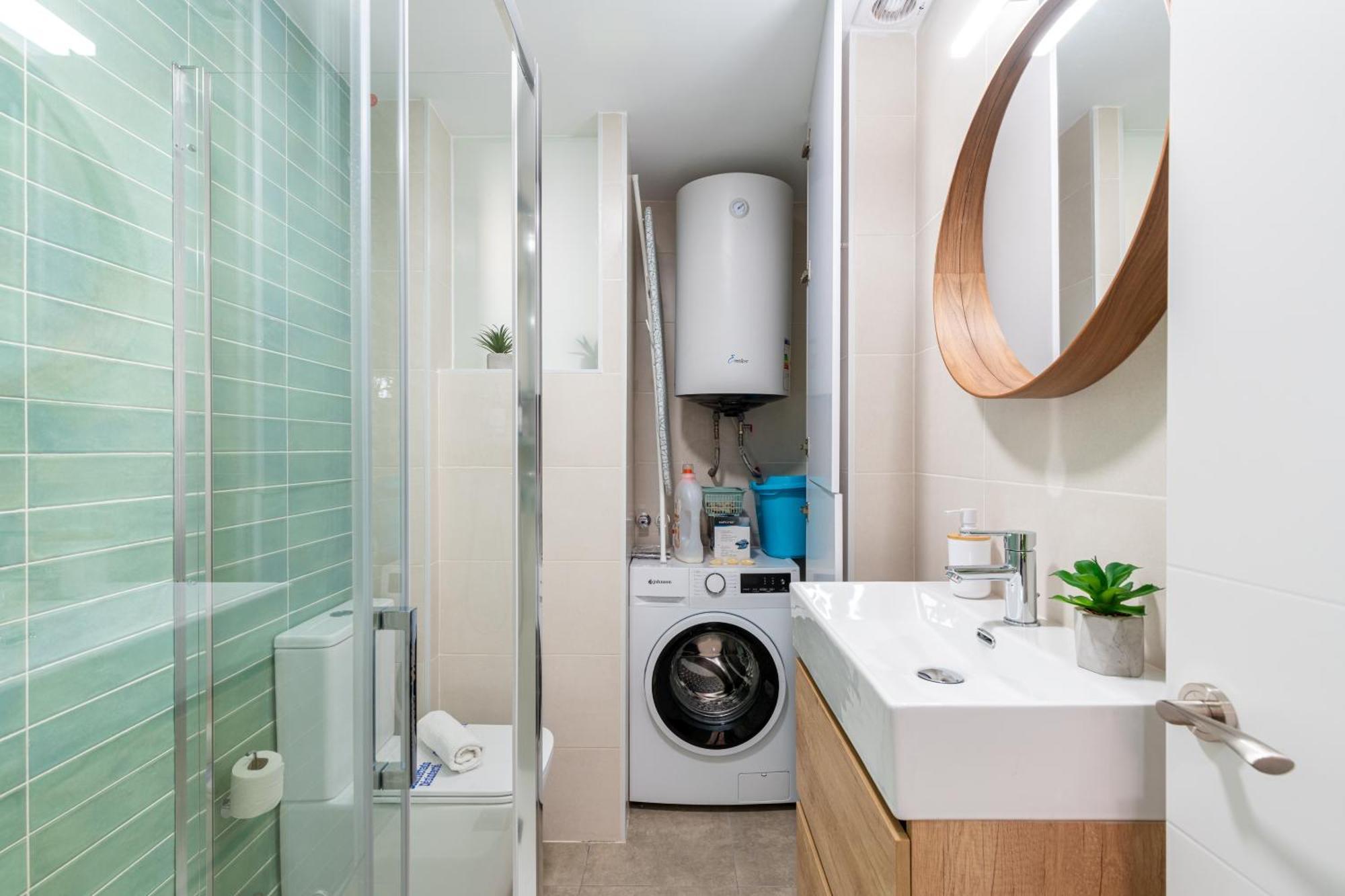 Piso Elegante Y Nuevo De 3 Habitaciones Y 2 Banos Sevilla Exteriör bild