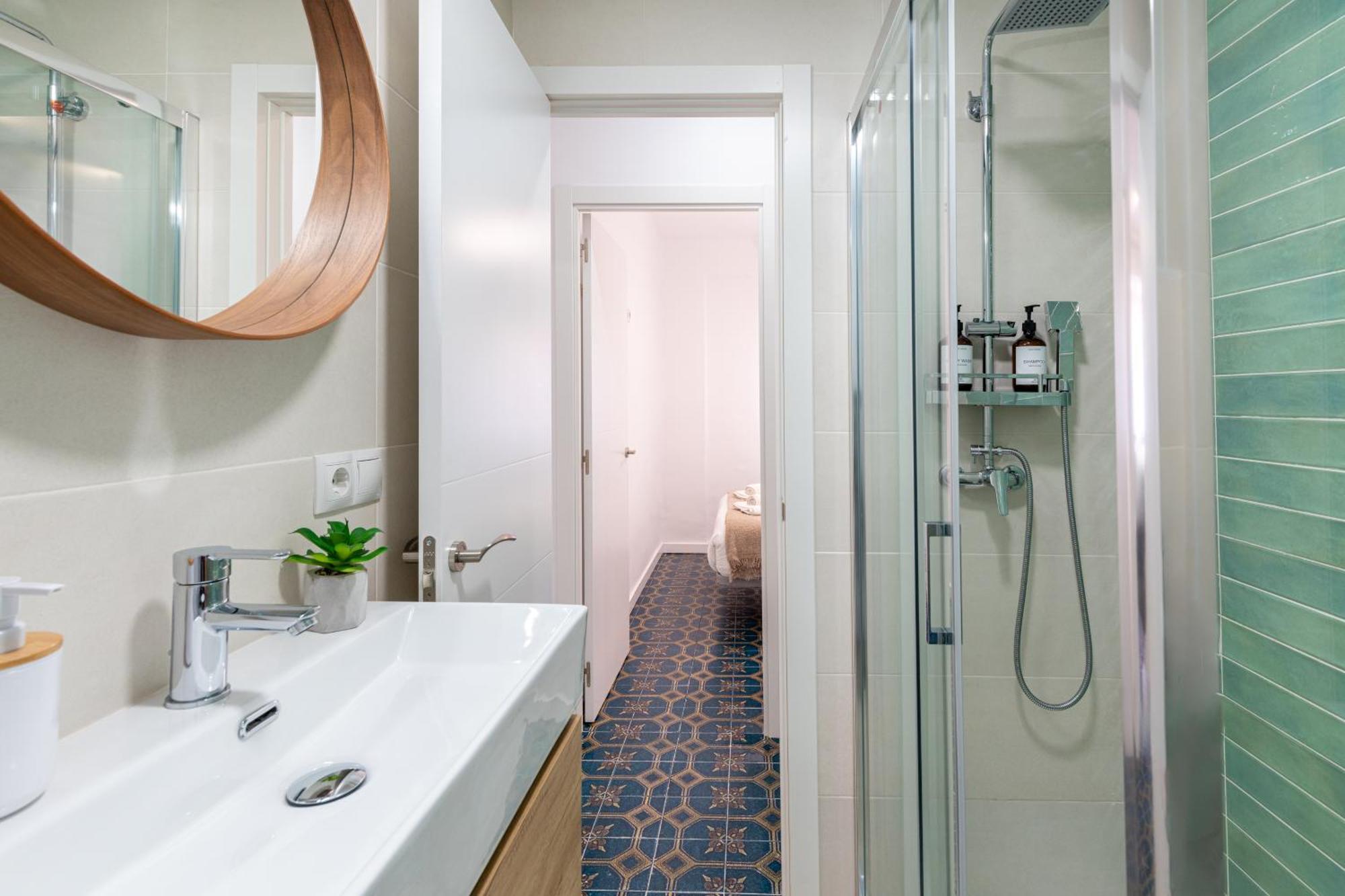Piso Elegante Y Nuevo De 3 Habitaciones Y 2 Banos Sevilla Exteriör bild