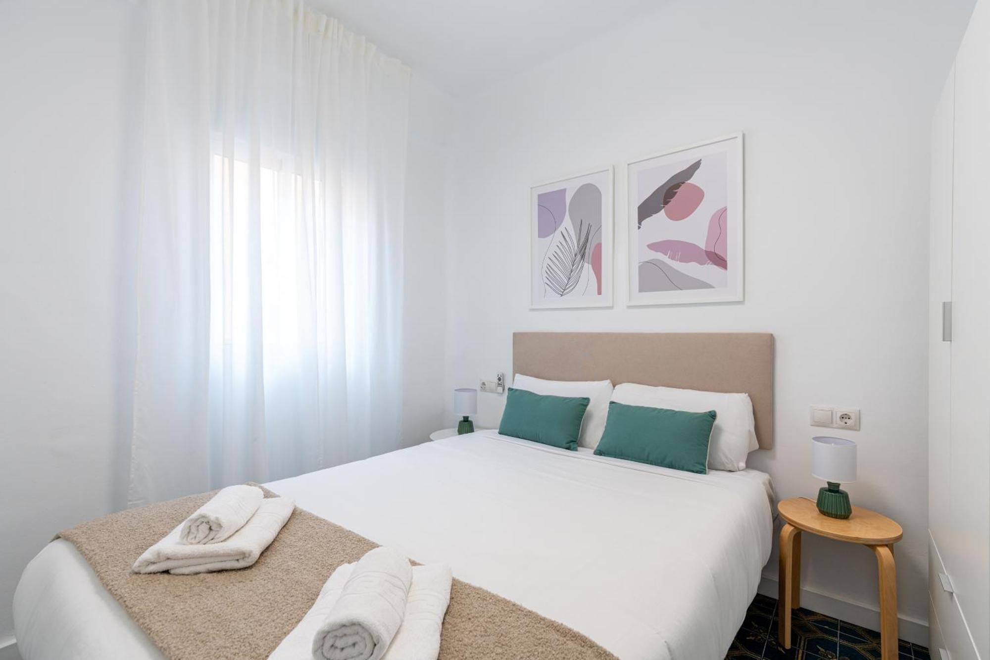 Piso Elegante Y Nuevo De 3 Habitaciones Y 2 Banos Sevilla Exteriör bild